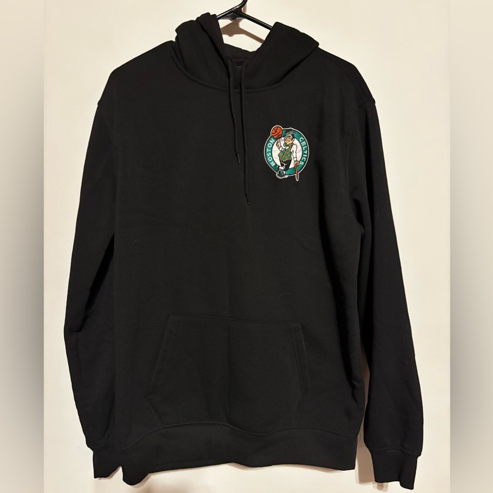 Men’s NBA Boston Celtics embossed hoodie